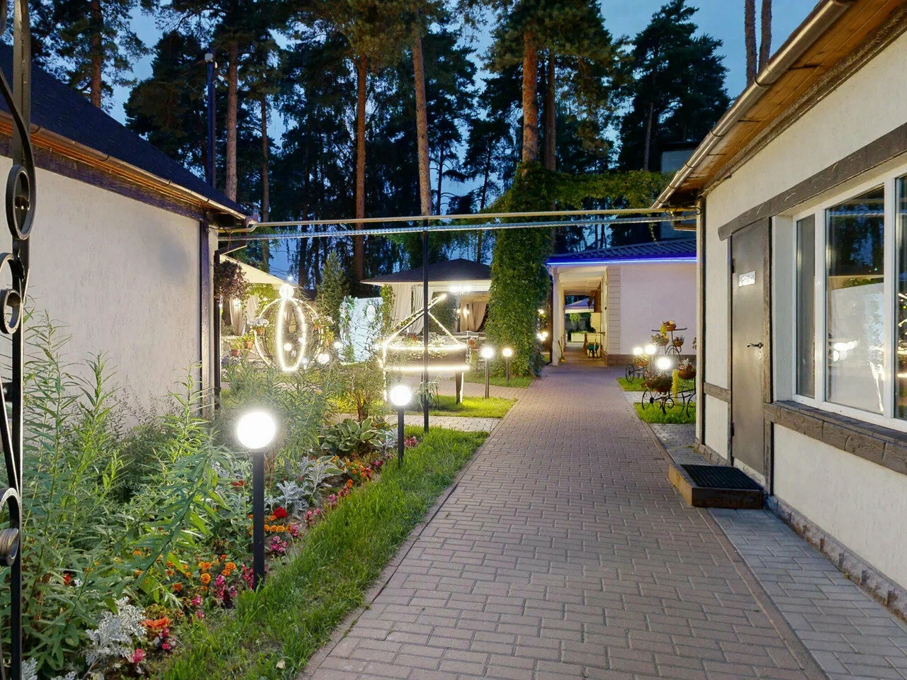 Домики — летняя веранда ресторана Халиф