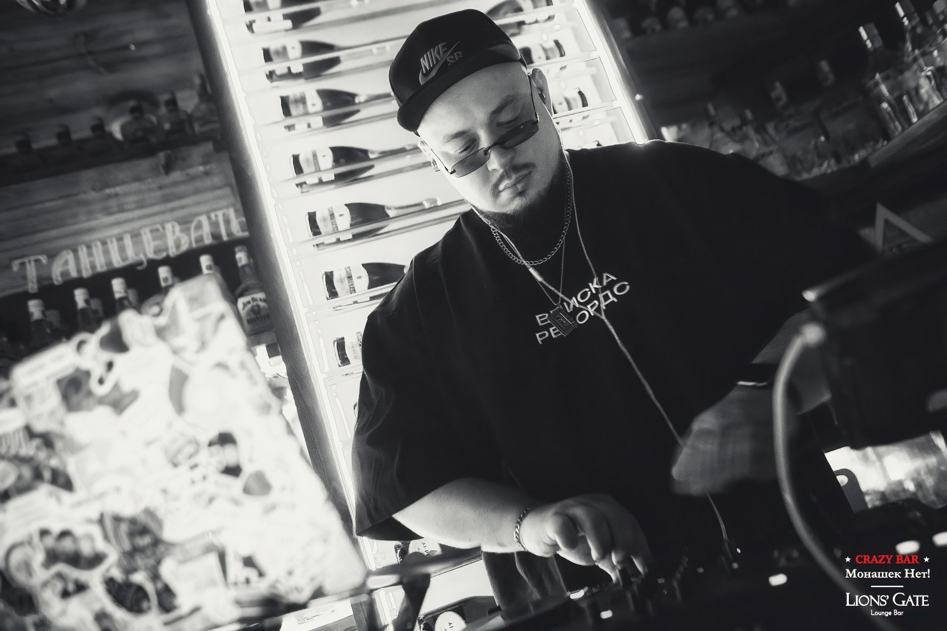 DJ IVAN LOO