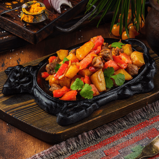 Телятина по-домашнему тушеная с&nbsp;картофелем и&nbsp;овощами — Ресторан Халиф